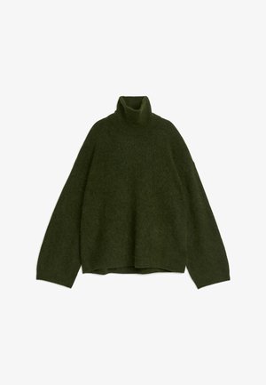 Grüner Rollkragenpullover aus weichem, flauschigem Material. Hat eine lockere Passform und übergroße Ärmel, mit einem gerippten Kragen und Saum.