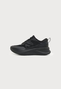 Δεν επιλέχθηκε, triple black