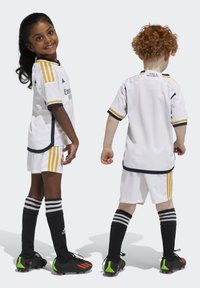 adidas Performance REAL MADRID 23/24 HOME MINI - Fotbalový dres - white