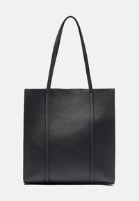 Černá kožená taška přes rameno s dvěma dlouhými ušima, s hladkou texturou, minimalistickým designem a jemnými švy po stranách.