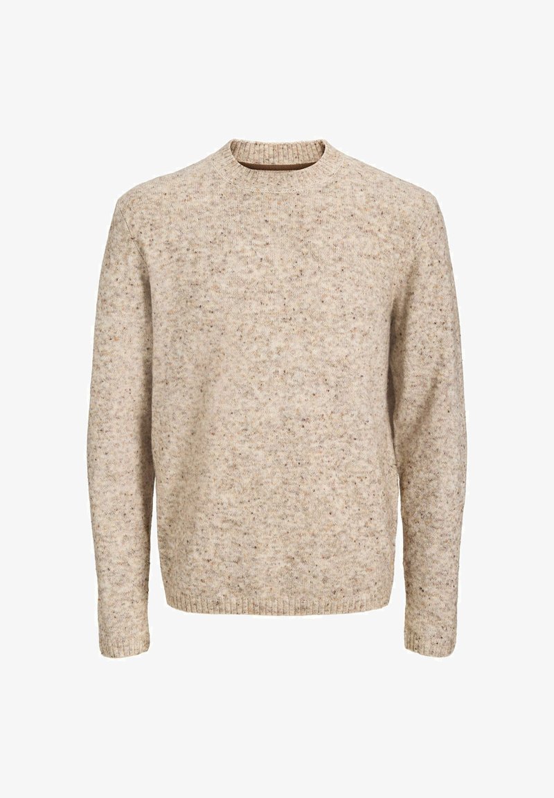 Pull en laine beige tricoté avec manches longues, col rond, poignets et ourlet côtelés, présentant un motif subtilement moucheté.