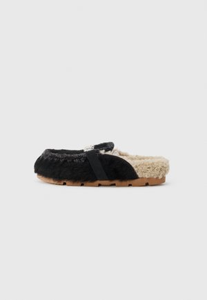 Slippers - black