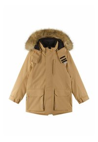 Parka impermeabile marrone con cappuccio in pelliccia sintetica, fodera nera, multiple tasche frontali e dettaglio a tre strisce sulla spalla sinistra.