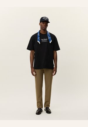 ESTABLISHED - T-shirts med print - black