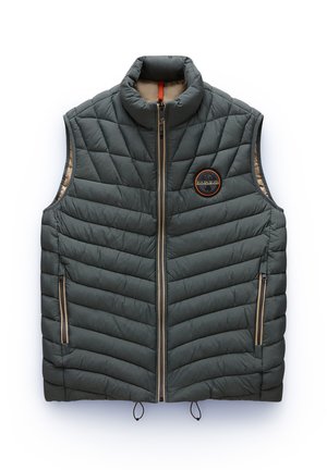 Vanu tummanvihreä liivi, jossa on korkea kaulus, edessä vetoketjukiinnitys, kaksi sivustavetoketjullista taskua ja pyöreä logo rinnassa.