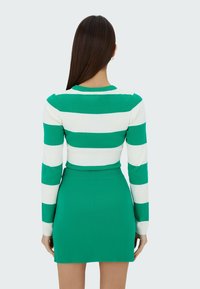 Stradivarius Jersey de punto - green