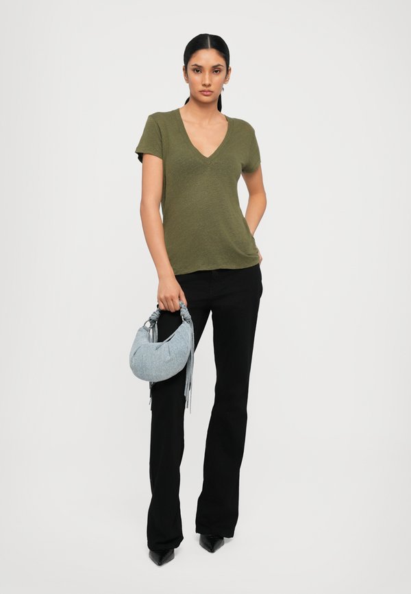 RODEO - Basic T-shirt3