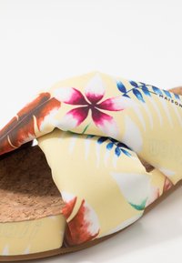 Scotch & Soda YOLIN  - Mules - yellow