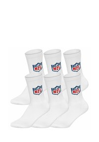 Weiße knielange Socken mit Rippstruktur und einem roten und blauen NFL-Logo auf jedem Socken. Sechs Paare zusammen dargestellt.