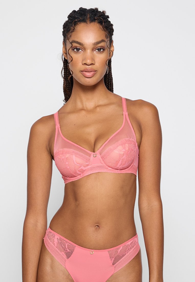 Chantelle Soutien-gorge à armatures rose
