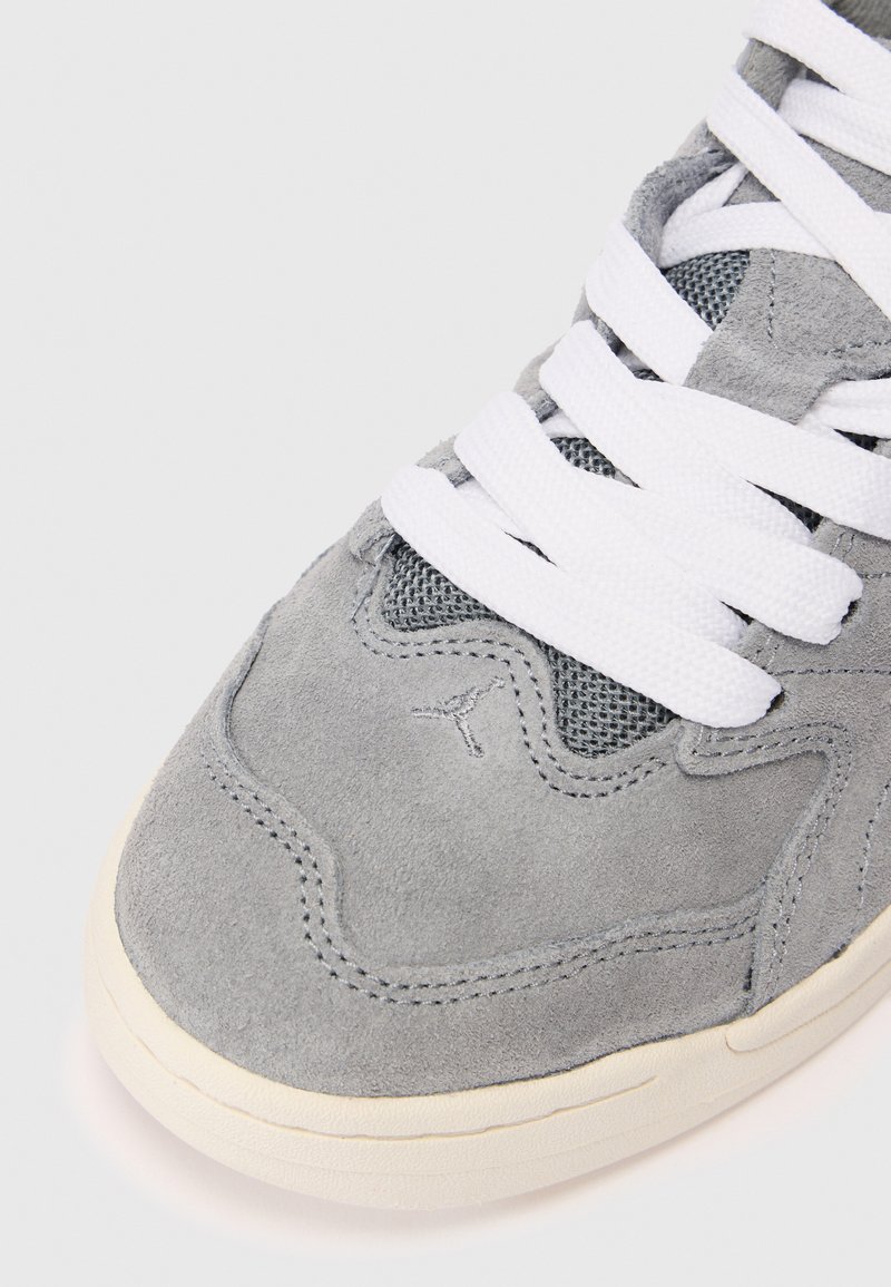 Jordan JORDAN SESSION UNISEX - Trainers - cool grey/varsity  display picture 1
