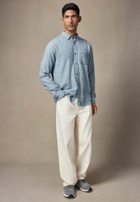 Next BRUSHED TEXTURE LONG SLEEVE-REGULAR FIT - Pluus - light blue