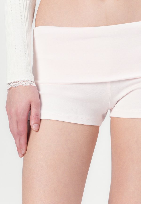 BASIC FOLDED HOT PANTS - Shorts - shrinking violet3
