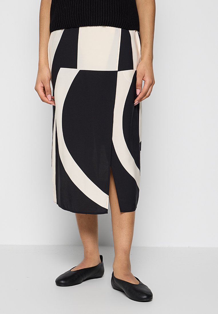 closed Maxirok zwart closed Maxirok zwart