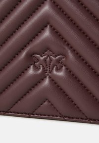 Pinko LOVE ONE CLASSIC - Borsa a tracolla - amaro/antique gold-coloured