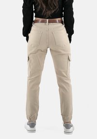 Elara Cargobyxor - beige