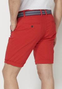Koroshi Short - rojo   red