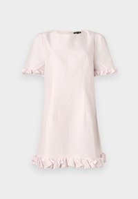 Vestido curto rosa com um tecido texturizado, mangas curtas bufantes e bainha rendada. Decote redondo simples com um fecho oculto nas costas.