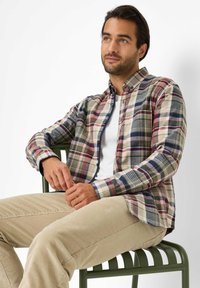 Multicolor geruite shirt in katoenmix, met tinten rood, blauw en groen. Met een button-down kraag, lange mouwen en een fitted design.