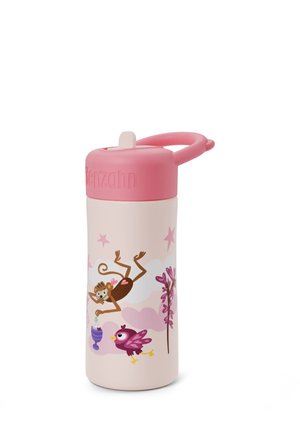 Rosa Plastik-Wasserflasche mit Klappdeckel, gestaltet mit Illustrationen eines Affen, eines Vogels und Sternen auf hellem Hintergrund. Robustes Design.