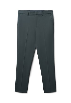 Dunkelgraue maßgeschneiderte Hose mit Gürtelschlaufen, seitlichen Taschen und einer Bügelfalte, die entlang jedes Beins verläuft, flach auf einem weißen Hintergrund ausgelegt.