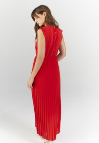 I.Code by IKKS Vestito lungo - red