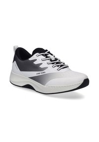 Buty sportowe z gładką białą i szaro-srebrną cholewką, czarnymi akcentami, sznurowanym designem i wyściełaną białą podeszwą. Zawierają szczegóły o teksturowanej powierzchni.