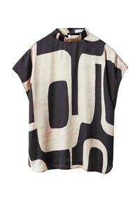 Blouse à manches courtes avec col montant présentant des formes géométriques abstraites noires et beiges sur un tissu lisse.