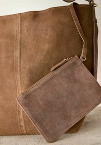 Next SHOULDER - Käsilaukku - tan brown