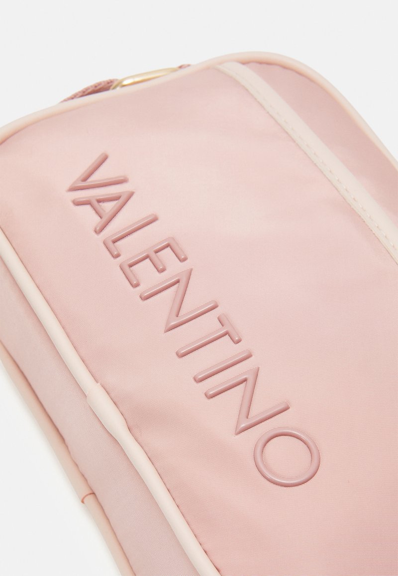 Damen Handtaschen | Valentino Bags PAMPERO Umhängetasche cipria/pink - DP18971 Damen Handtaschen | Valentino Bags PAMPERO Umhängetasche cipria/pink - DP18971