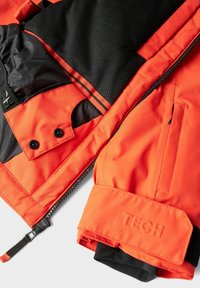 Name it NKNSLOPE10 JACKET SKI EDITION UNISEX - Lagana jakna - fiesta