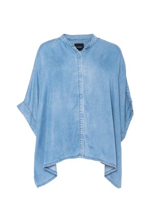 Jasnoniebieska koszula jeansowa z krótkim rękawem, zapinana na guziki, z kołnierzykiem mandaryńskim i asymetrycznym dołem.