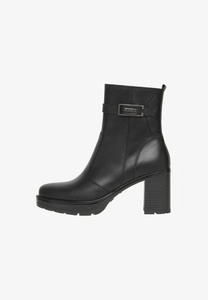 NeroGiardini, Bottines à plateau - black