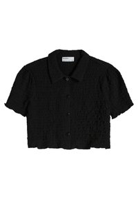 Blusa cropped nera a maniche corte con tessuto testurizzato, chiusura a bottoni e colletto, appoggiata su uno sfondo bianco.