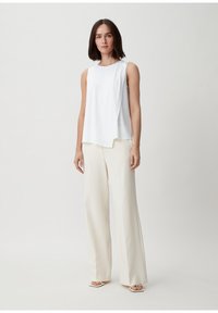 comma MIT LAYERING DETAIL - Bluzka