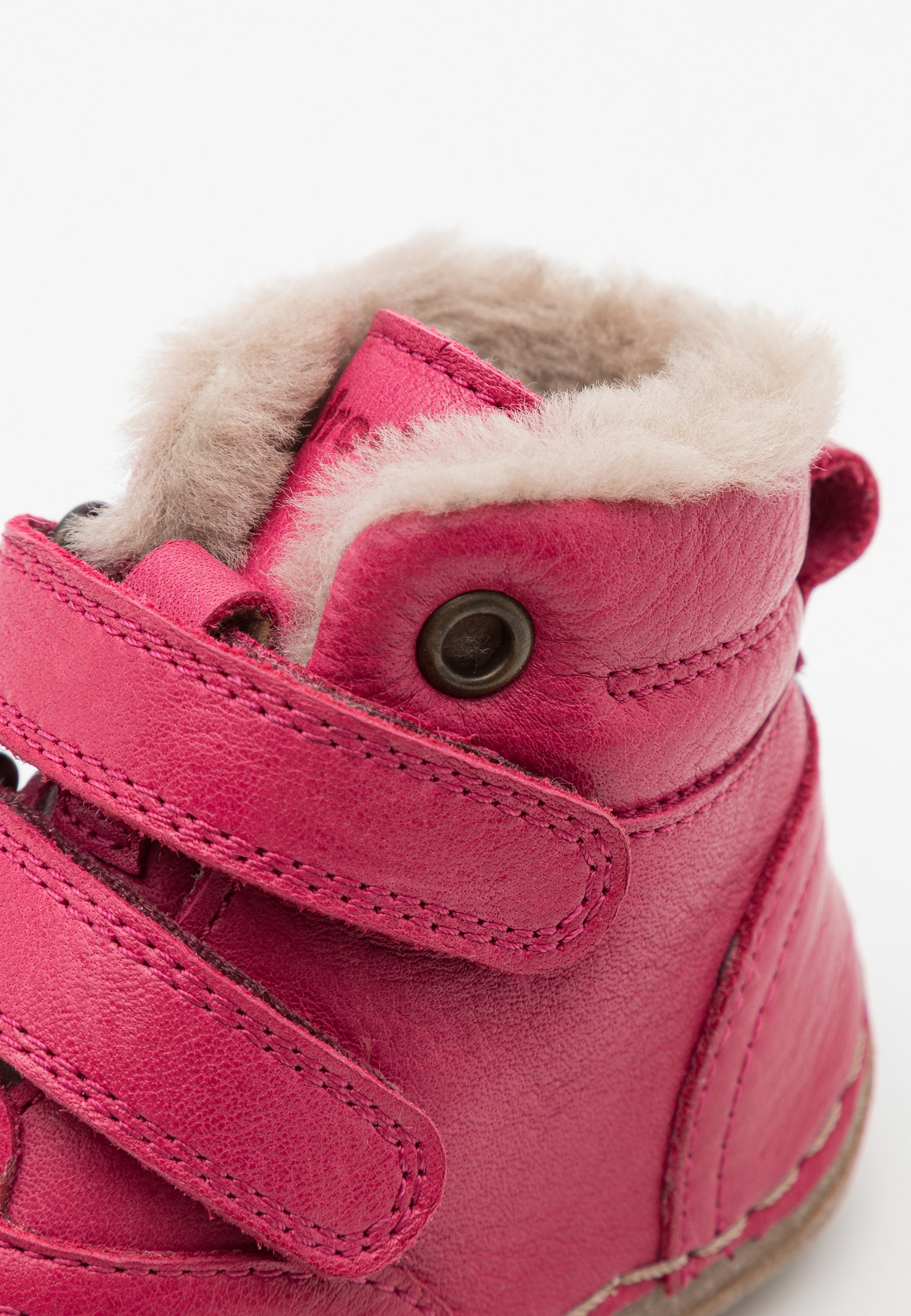 wide fit winter shoes