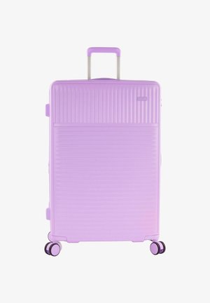 Lila Hartschalenkoffer mit vertikalen Rillen, ausziehbarem Griff, zwei schwarzen Rädern und einem Seitengriff zum leichten Anheben.