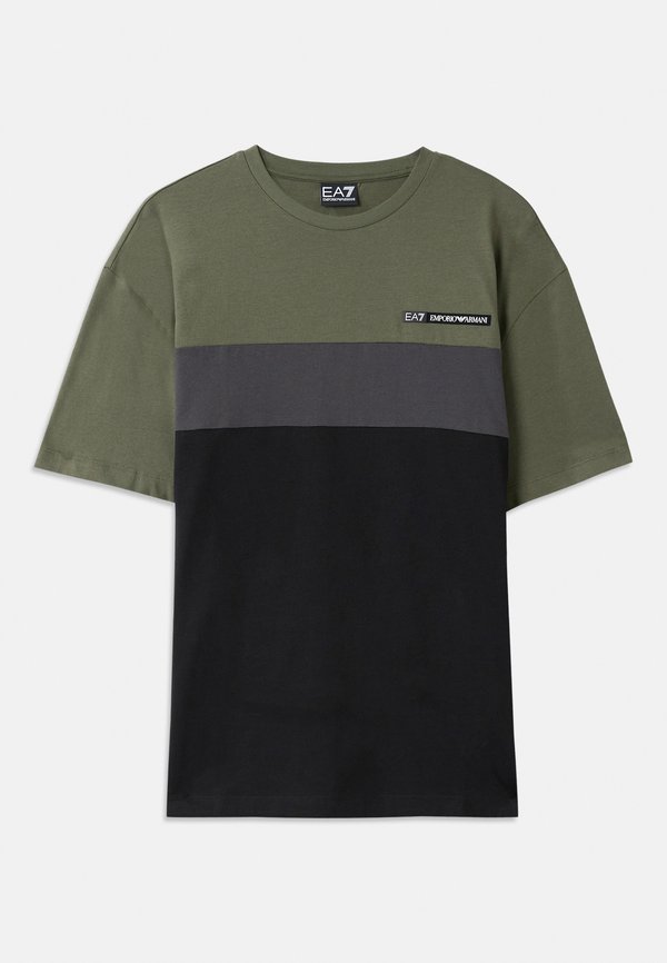 TRAIN ATHLETIC TEE  - Print T-shirt - beetle4