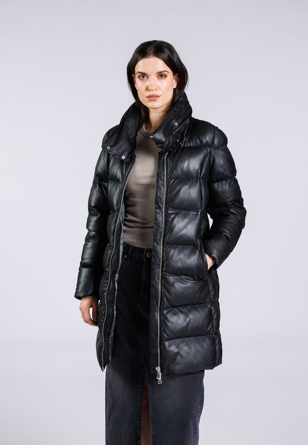 MORE HEAVENLY - Wintermantel