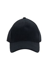 Crna bejzbol kapa sa strukturom, izrađena od teksturirane tkanine, s zakrivljenim vizirjem i detaljima šivanja uz vrh.