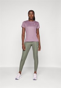 ASICS CORE TOP - Camiseta deportiva - dusty mauve