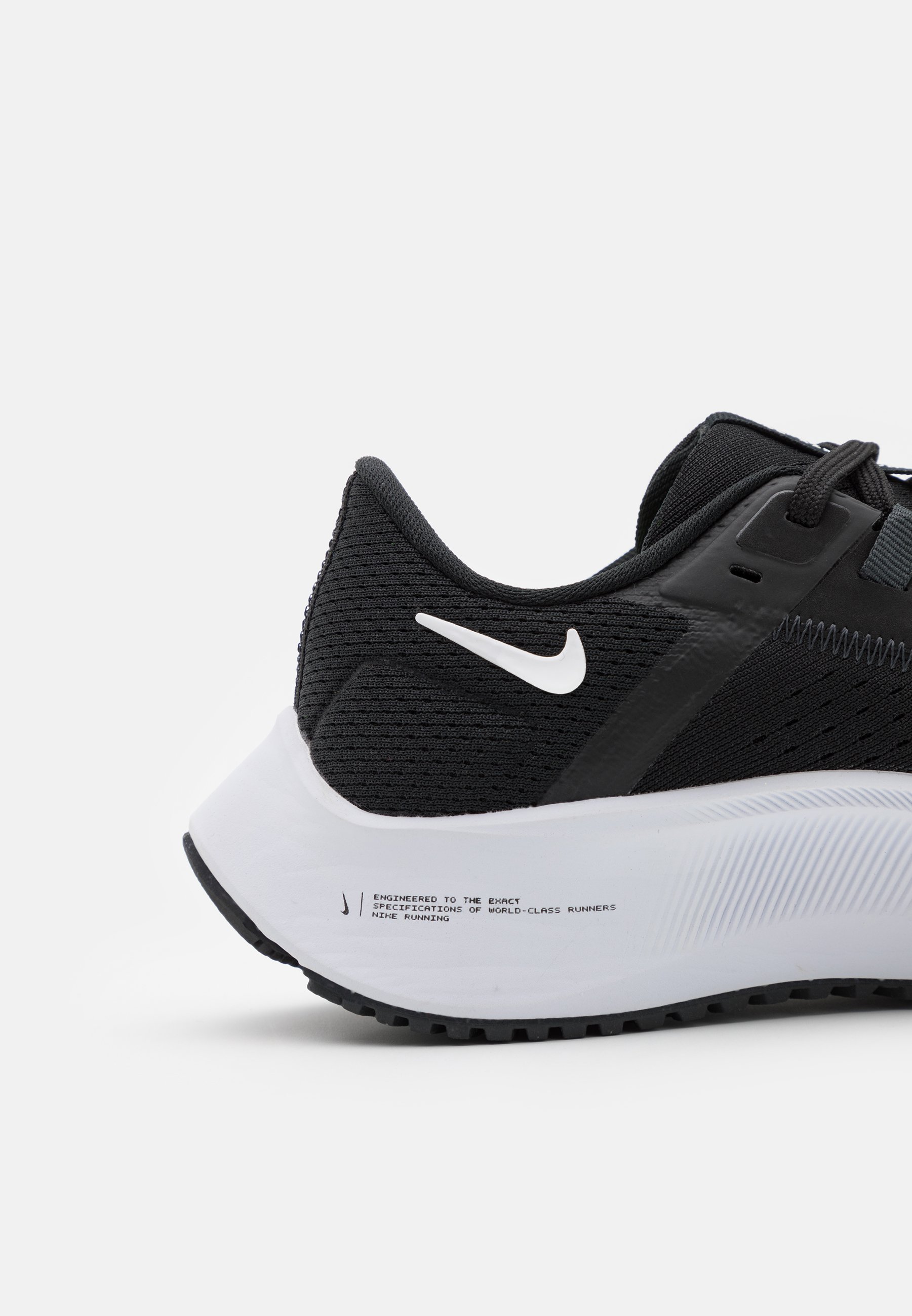 Nike Performance AIR ZOOM PEGASUS 38 - Hardloopschoenen neutraal -  black/white/anthracite/volt/Zwart - Zalando.nl