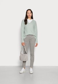 Marc O'Polo FRENCH POCKETS HIGH WAIST SLIM FIT REGULAR LENGTH - Chinos - light shadow