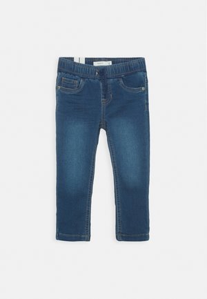 NMMROBIN DNMTHAYERS PANT - Slim fit jeans - medium blue denim