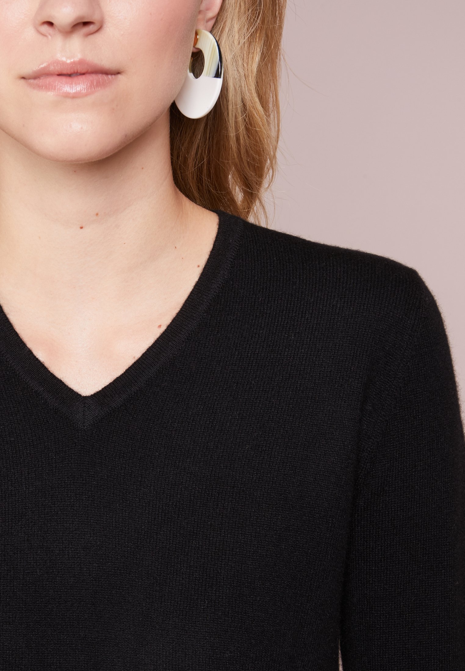 pure cashmere V NECK Trui blackZwart Zalando.nl Zwarte Banana Republic Cashmere trui online kopen | ZALANDO