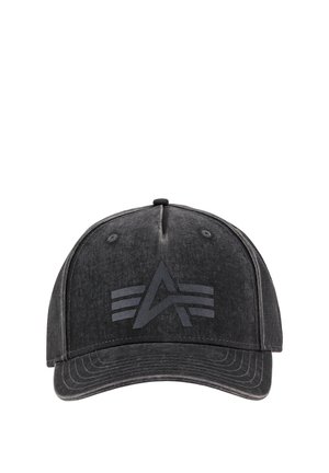 Dunkelgraue Baseballkappe mit einem stilisierten Logo in Form des Buchstabens A und drei horizontalen Streifen auf dem Frontpanel.