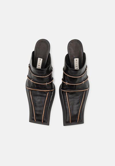 MIISTA TATTI MULES - Mules de salto - black