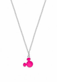 Ciondolo in smalto rosa a forma di testa di topo, attaccato a una catena d'argento. Il ciondolo presenta due orecchie rotonde e una superficie liscia.