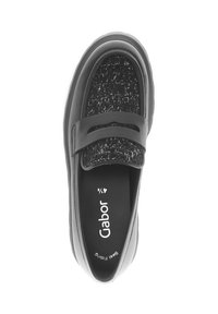 Zwarte loaferschoen met een gestructureerde stoffen bovenkant en gladde synthetische accenten. Voorzien van een dubbele banddetail en een gevoerde zool.