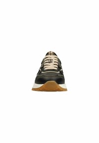 Zwarte sneaker met gestructureerde accenten, lichtbeige veters en een gumrubberen zool. Beschikt over een witte tussenzool en subtiele ontwerpdetails.